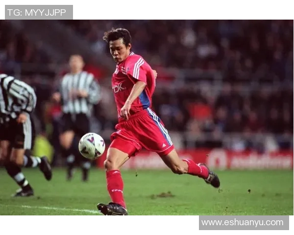 足球明星生涯总收入揭秘：从绿茵场到商业帝国的财富之路