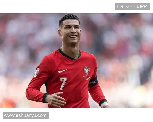 足球明星纷纷赞美C罗的卓越表现与不屈精神引发全球热议 足球明星纷纷赞美C罗的卓越表现与不屈精神引发全球热议